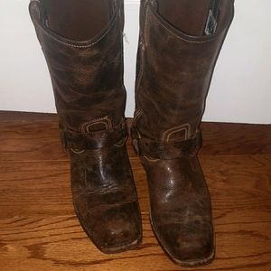 Frye brown boots 👢 😍